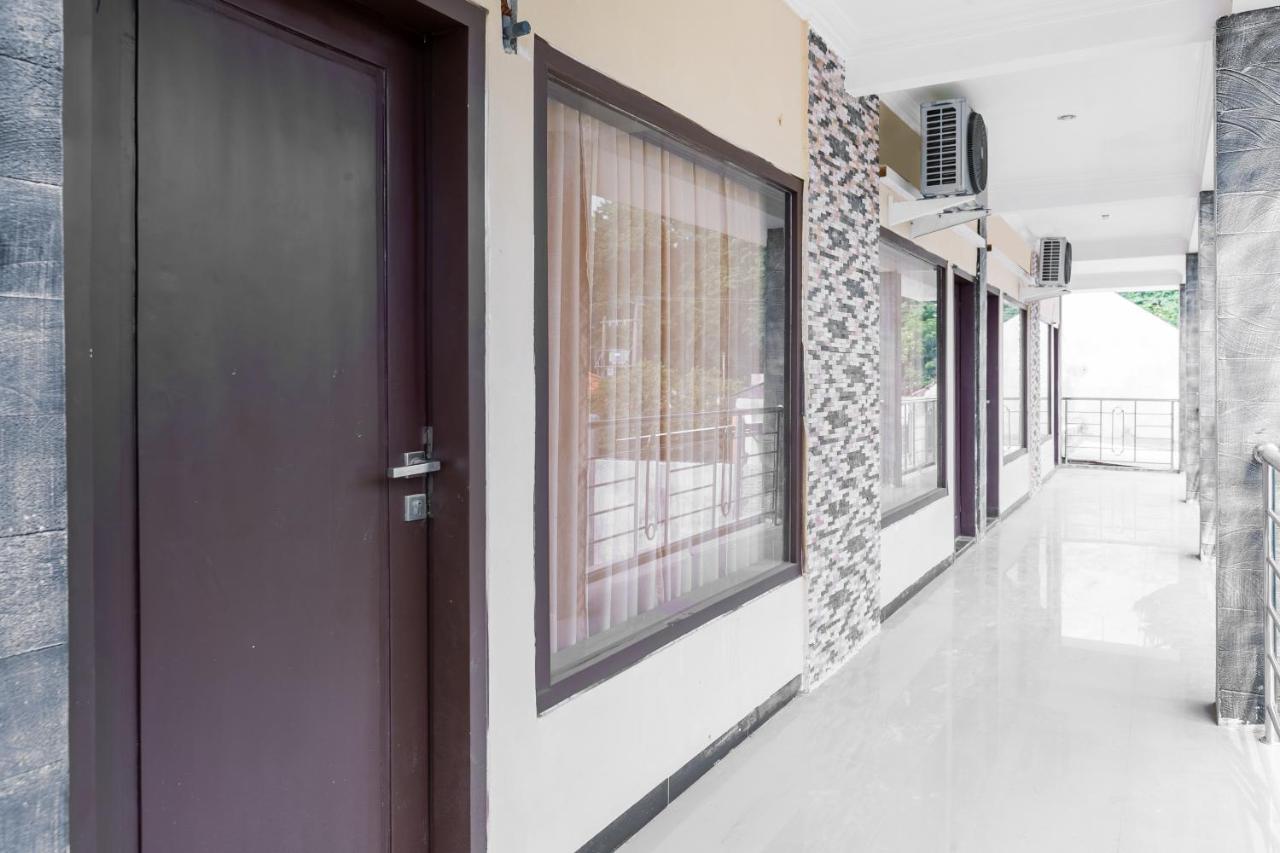 Oyo 3297 Bromo Residence Probolinggo Exterior photo